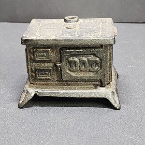 Vintage Miniature Dot Cook Cast Iron Stove Coin Bank Black Antique